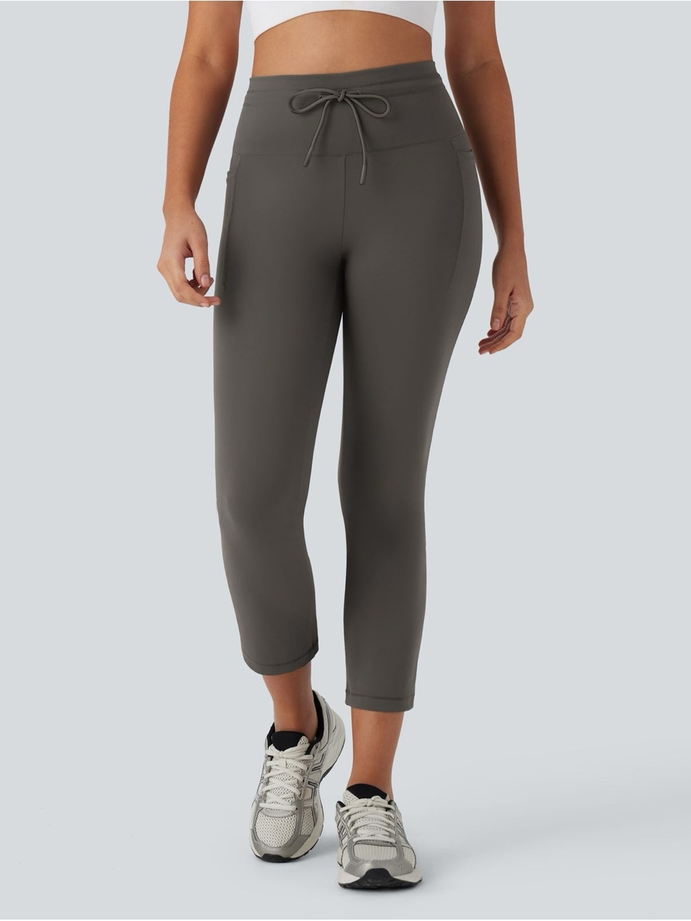 Halara Women’s DayStretch High Waisted Drawstring Pocket Cropped Yoga Pant Med